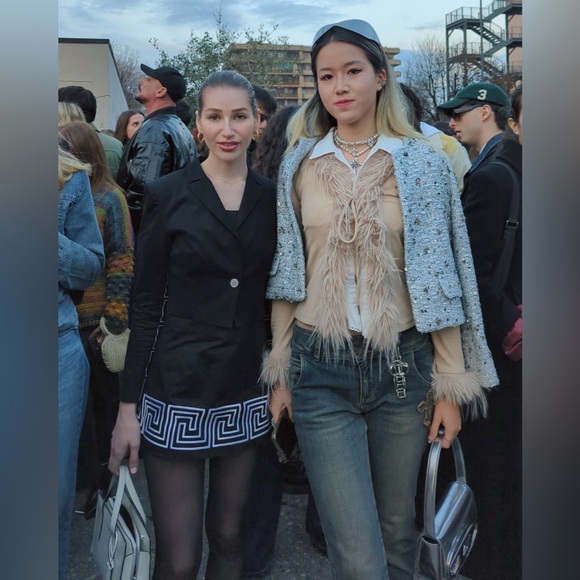 Bundle of three long sleeve bodysuits size medium beige black and white - Picture 8 of 12